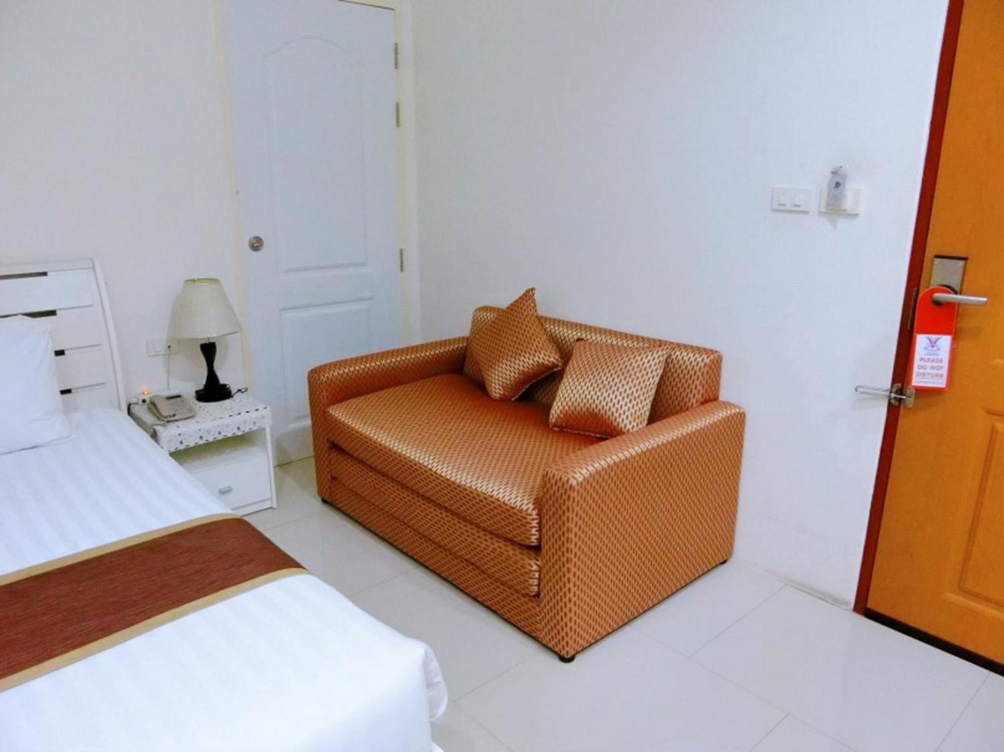 V Verve Service Apartment Hotel Chachoengsao Oda fotoğraf