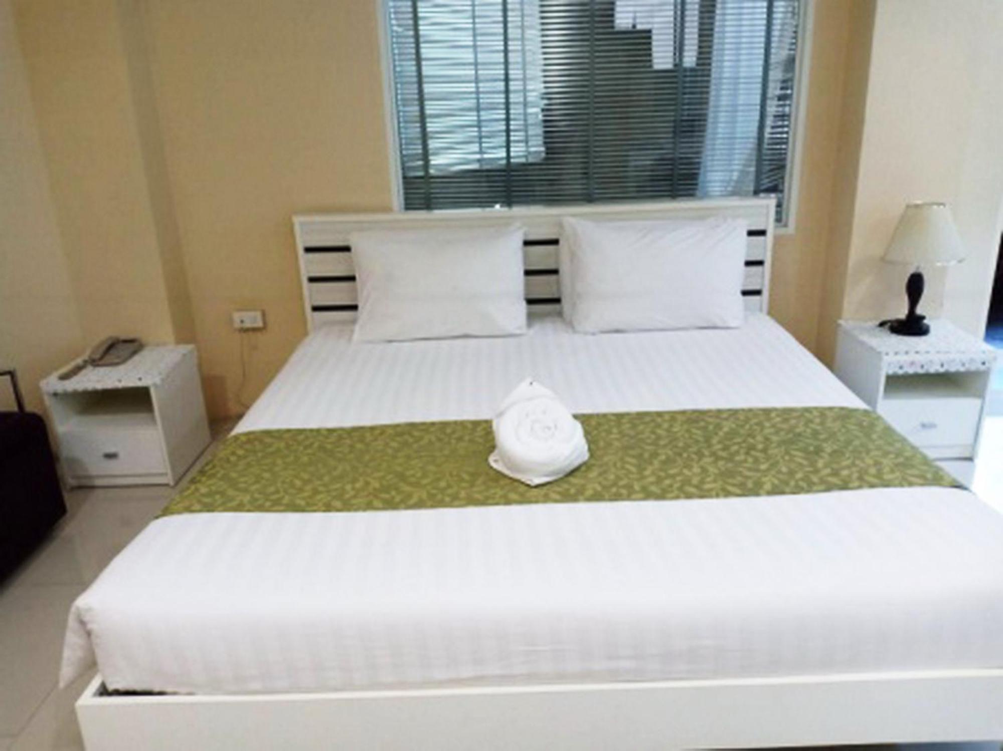 V Verve Service Apartment Hotel Chachoengsao Oda fotoğraf