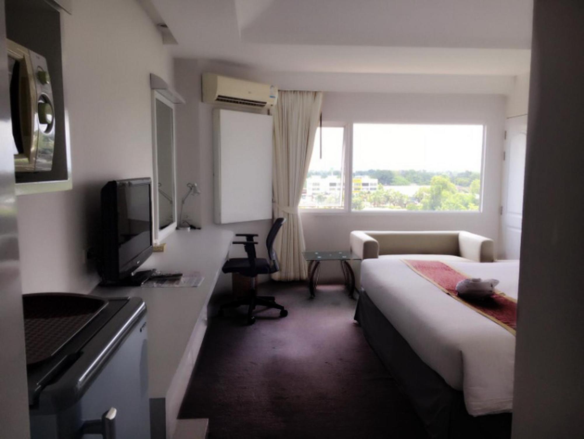V Verve Service Apartment Hotel Chachoengsao Oda fotoğraf